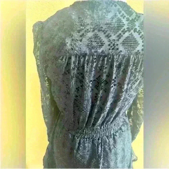 ALLISON NEW YORK- Burnout Velvet Ruffle Dress In Black Size XS EUC! - Picture 9 of 10